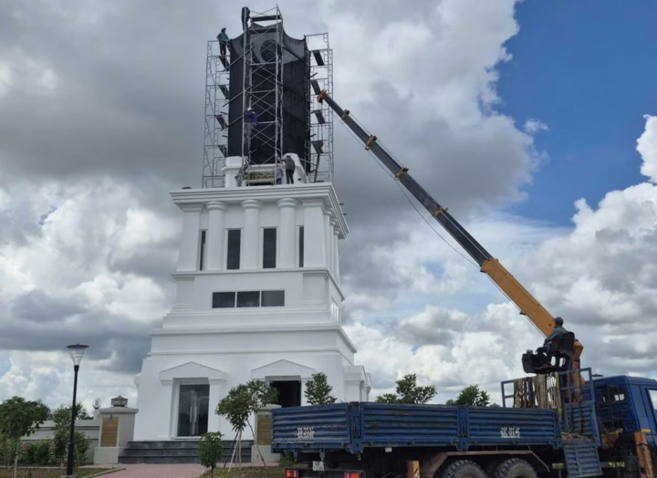 tuong tay ninh 1 14541237 - Th&aacute;o dỡ tượng 'Nữ thần Khai ph&oacute;ng' ở T&acirc;y Ninh