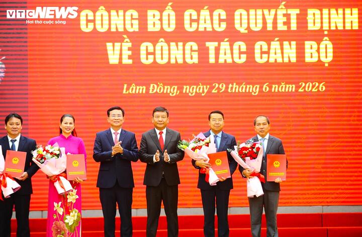 Lâm Đồng điều động, bổ nhiệm nhiều cán bộ chủ chốt- Ảnh 1.