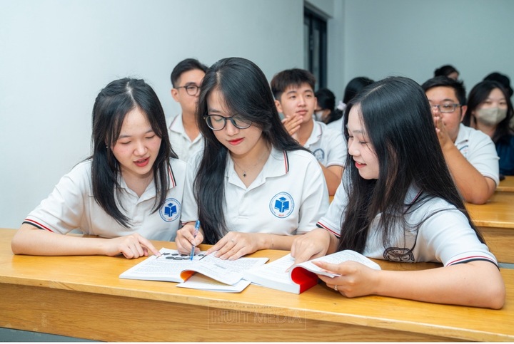 Học phí các trường đào tạo ngành Luật 2026 tăng giảm ra sao? (Ảnh minh họa)