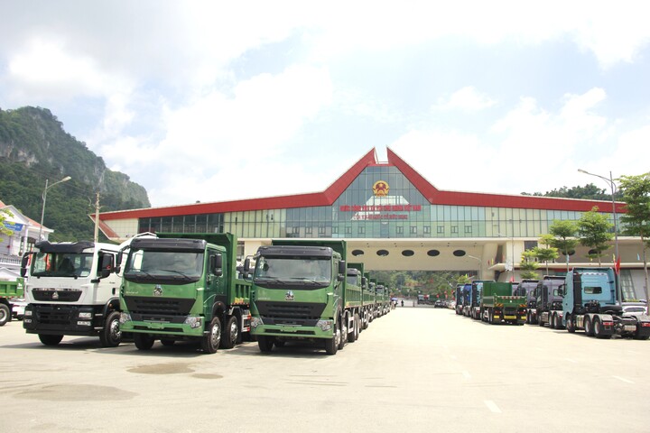 Cửa khẩu Quốc tế Hữu Nghị.