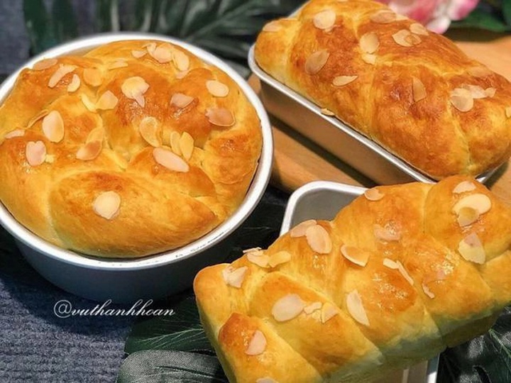 Bánh mì hoa cúc thơm lừng, hấp dẫn. (Ảnh minh họa: Báo Phụ Nữ Việt Nam)