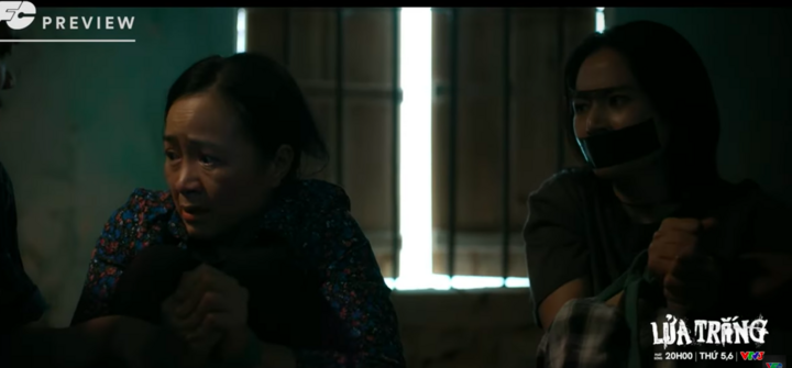 Mẹ con Mai bị bắt cóc, tra hỏi về mối quan hệ với lão Công.