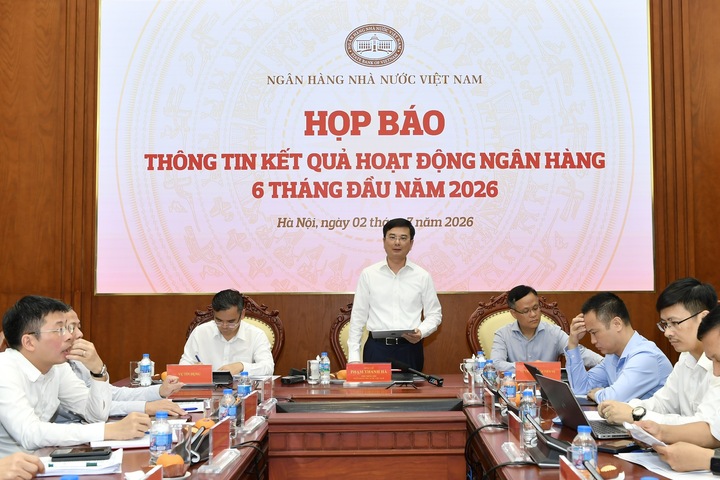 Phó Thống đốc Ngân hàng Nhà nước Phạm Thanh Hà phát biểu tại họp báo thông tin kết quả điều hành chính sách tiền tệ và hoạt động ngân hàng 6 tháng đầu năm 2026, sáng 2/7.