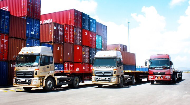 Chính phủ yêu cầu giảm giá cước vận tải khi giá xăng dầu giảm.