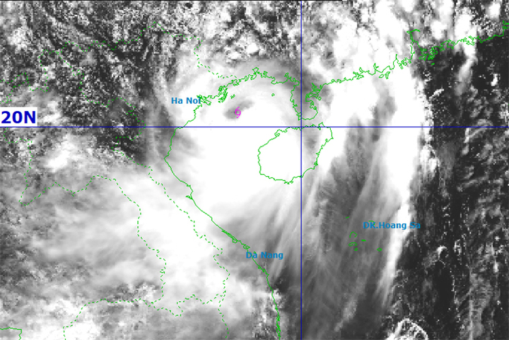 Ảnh chụp vệ tinh cơn bão số 1 Maysak lúc 12h ngày 4/7. (Nguồn: NCHMF)