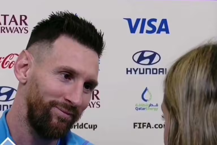 Messi trong cuộc phỏng vấn với Sofia Martinez sau khi giành vé vào vòng chung kết World Cup 2022.