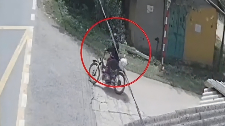 screenshot20260704215527gallery 21571849 - Giả mua dưa để bắt c&oacute;c b&eacute; g&aacute;i 4 tuổi, nghi phạm sa lưới sau gần 3 giờ