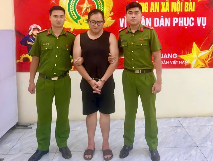 Thanh niên sa lưới sau 4 giờ cướp tiệm vàng ở Sóc Sơn, Hà Nội z800775338210819ec4ce5768fb69cc8244e6d49bc5bd7 20004143 - Thanh niên sa lưới sau 4 giờ cướp tiệm vàng ở Sóc Sơn, Hà Nội