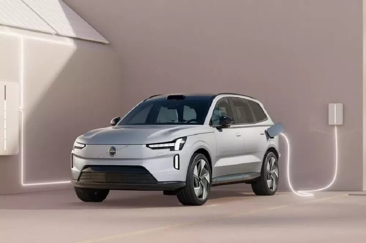 Volvo EX90 là phiên bản thuần điện của XC90.