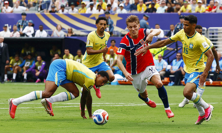 Odegaard cùng Haaland mang đến nhiều hy vọng cho Na Uy. (Ảnh: Reuters)