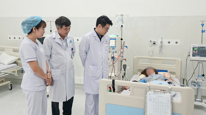 Bệnh nhân chạy thận đặc khu Côn Đảo. (Ảnh: BVCC)