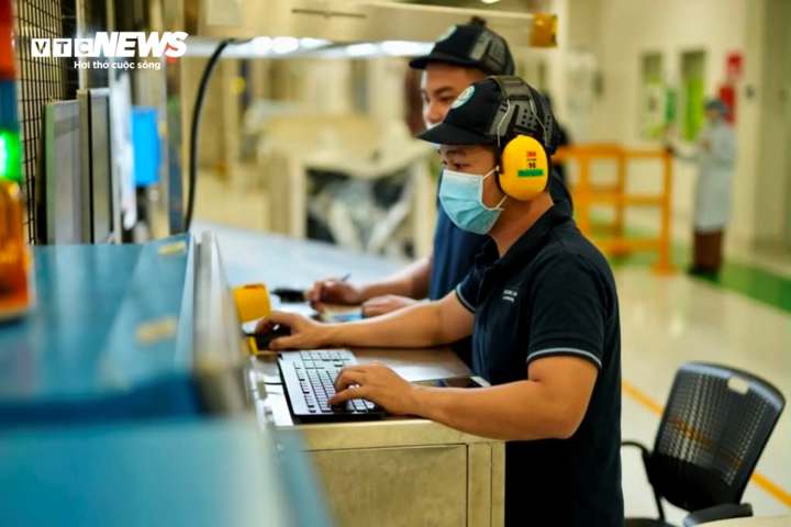 Đi trước đón dòng vốn chất lượng cao, TP.HCM đặt mục tiêu xây dựng một thế hệ doanh nghiệp công nghệ cao đủ năng lực làm chủ công nghệ và tham gia sâu vào chuỗi cung ứng toàn cầu. (Ảnh: H. Linh)