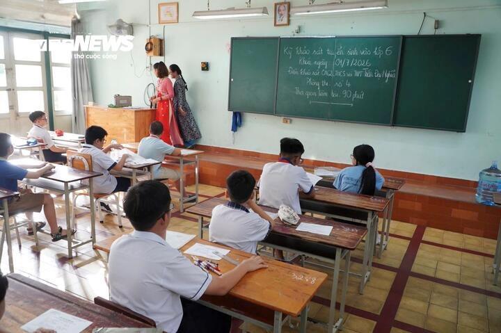Thí sinh dự khảo sát vào lớp 6 tại TP.HCM năm 2026.