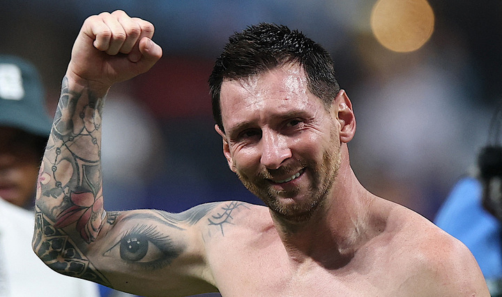 messi khoc 12 02253611 - B&aacute;o quốc tế: Ph&eacute;p m&agrave;u Messi hồi sinh đội tuyển Argentina