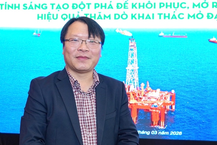 TS Bùi Trọng Vinh, Viện trưởng Viện Nghiên cứu năng lượng bền vững, nguyên Trưởng khoa Kỹ thuật Địa chất và Dầu khí Trường Đại học Bách khoa, Đại học Quốc gia TP Hồ Chí Minh.