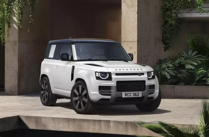 Tin xe 10/7: Defender 2027 có lớp phim tự phục hồi, Tank 300L chạy điện 200 km - 1