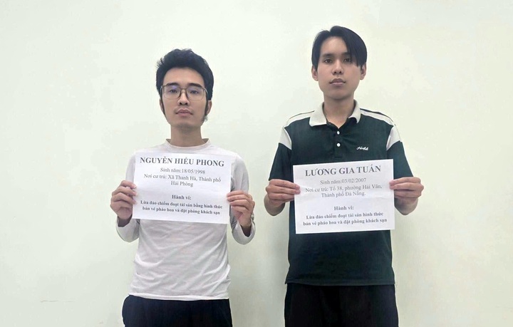 Nguyễn Hiểu Phong và Lương Gia Tuấn bị triệu tập đến cơ quan điều trả. (Ảnh: Công an TP Đà Nẵng)