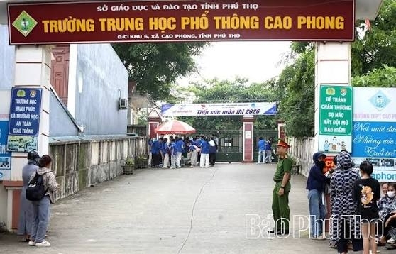 Trường THPT Cao Phong, nơi có thông tin nghi tiêu cực thi tốt nghiệp THPT. (Ảnh Báo Phú Thọ)