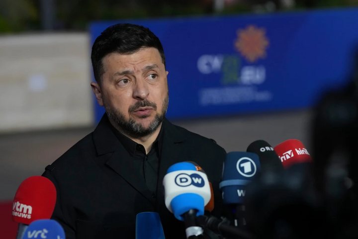 Ukraine thành lập Bộ Tư lệnh Tấn công Tầm xa, tăng cường tấn công Nga Tổng thống Ukraine Volodymyr Zelensky. (Ảnh: AP)