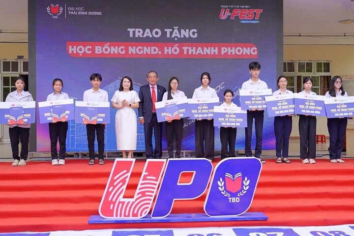 Quỹ học bổng 2026 lên đến 100 tỷ đồng, được xây dựng đa dạng, linh hoạt, phù hợp nhiều đối tượng thí sinh.