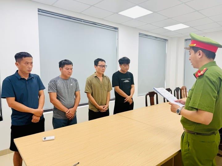 4 bị can tại trụ sở cơ quan điều tra