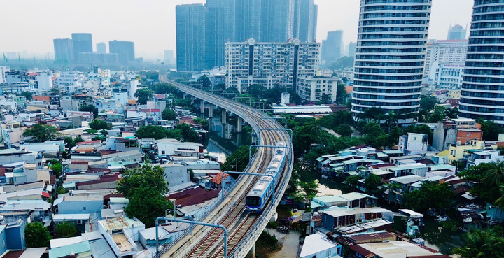 Khối doanh nghiệp tư nhân trong nước đủ năng lực và đang làm rất tốt các dự án vốn lớn, công nghệ cao như đường sắt đô thị, cảng vận tải, sân bay...
