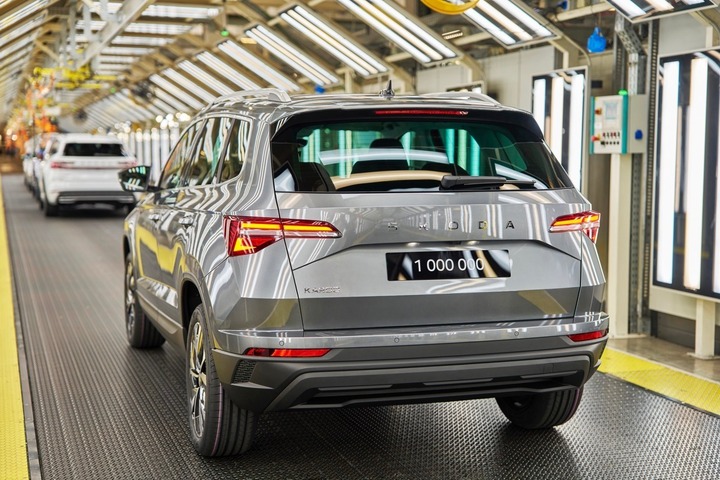 Skoda sản xuất chiếc Karoq thứ 1 triệu, thế hệ mới dự kiến ra mắt năm 2027 - 2