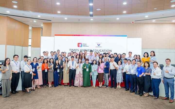 Hội thảo “Từ dữ liệu đến vị thế: Nghiên cứu, phát triển bền vững và sự hiện diện toàn cầu của đại học Việt Nam” do VinUni và Times Higher Education phối hợp tổ chức.