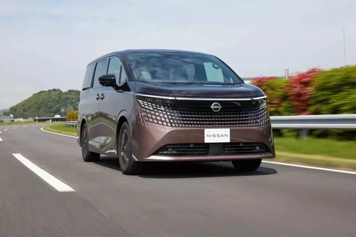 Tin xe 19/7: Ford Territory sắp có bản Platinum, Denza D9 thêm bản giá rẻ - 3