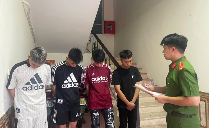 Triệu tập nhóm thanh niên vác ‘phóng lợn’ đâm chém gây náo loạn trong đêm trieu tap 15174440 - Triệu tập nhóm thanh niên vác ‘phóng lợn’ đâm chém gây náo loạn trong đêm
