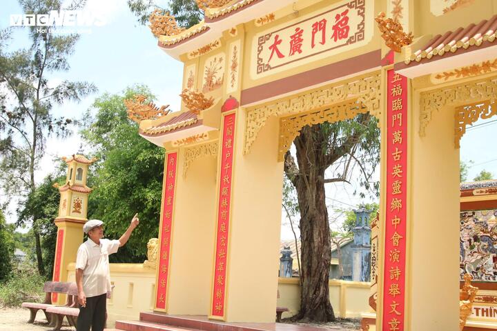 Đình làng Phú Hải được sơn sửa chuẩn bị cho "đại lễ" 6 năm 1 lần vào tháng 5 Bính Ngọ
