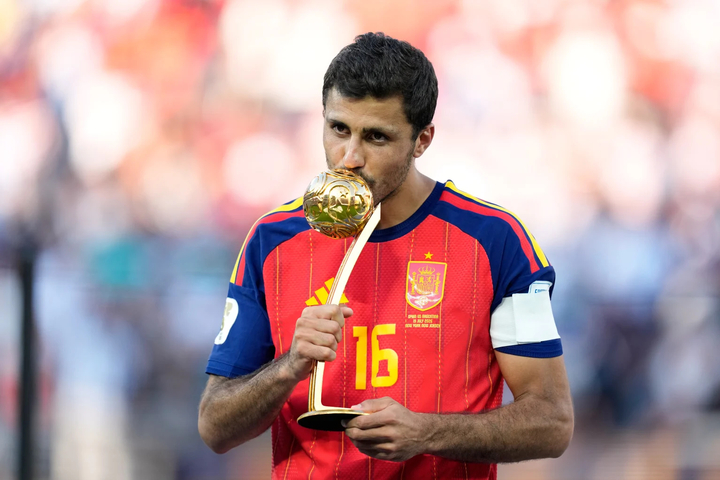 Tây Ban Nha độc bá World Cup: Dạy đối thủ đá bóng, Messi, Mbappe cũng chịu thua rodri 15330428 - Tây Ban Nha độc bá World Cup: Dạy đối thủ đá bóng, Messi, Mbappe cũng chịu thua