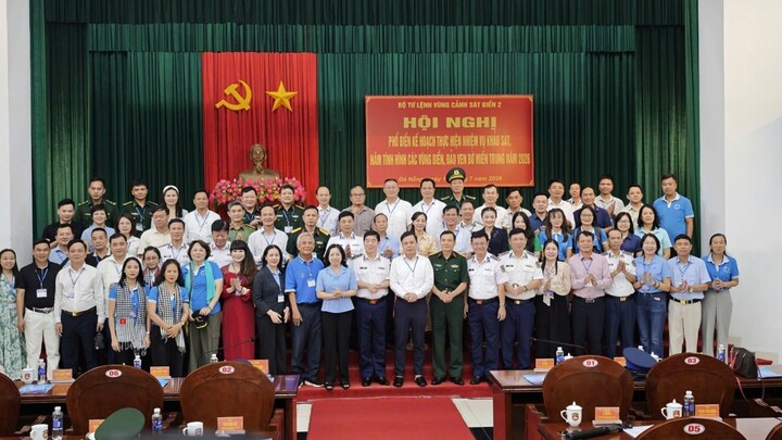 Đoàn khảo sát, nắm tình hình các vùng biển, đảo ven bờ miền Trung năm 2026
