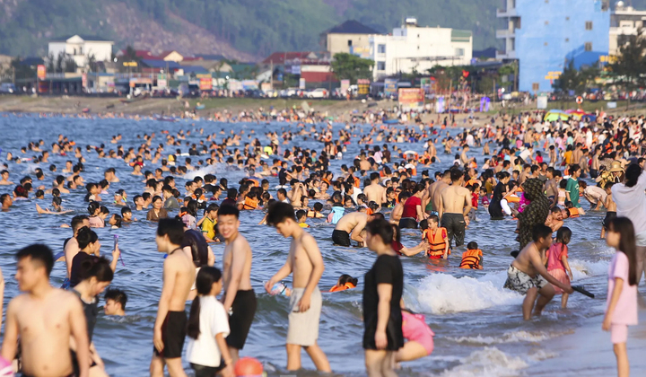 Dự báo thời tiết miền Trung hôm nay 27/7: Trung Bộ nắng nóng 36°C
