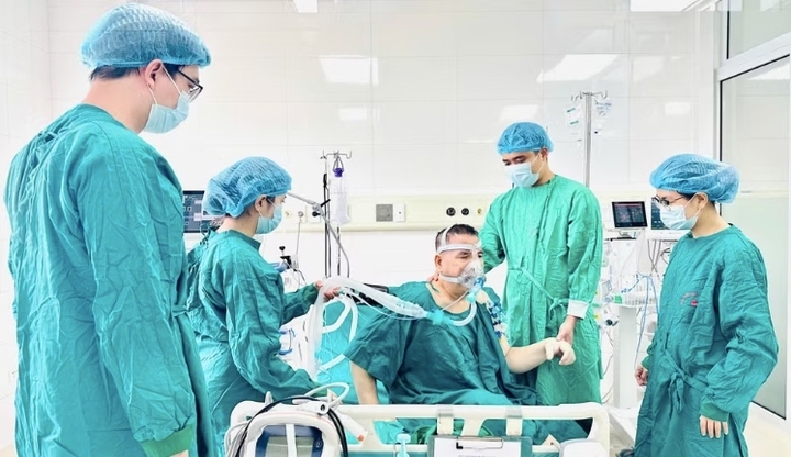 Bệnh nhân đang hồi phục sau ca ghép phổi.