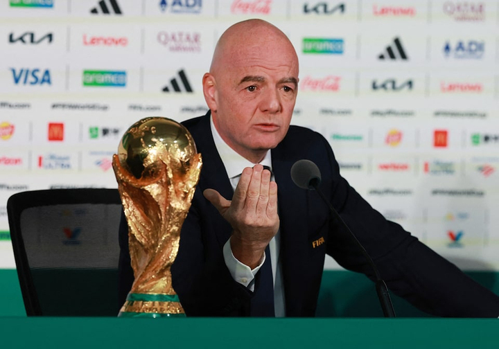 infatino reuters 23575604 - World Cup 2026 l&atilde;i chưa từng c&oacute;, Chủ tịch FIFA vẫn bị chỉ tr&iacute;ch
