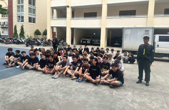 Nhóm bị can liên quan đường dây mua bán, tổ chức sử dụng trái phép ma túy Etomidate ngụy trang trong "pod chill".