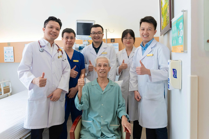 Bệnh nhân phục hồi tốt sau hành trình điều trị phức tạp tại Vinmec Times City.