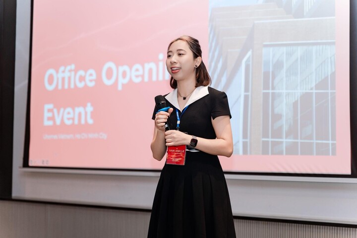 Bà Vân Anh - Quản lý khu vực Uhomes Việt Nam.