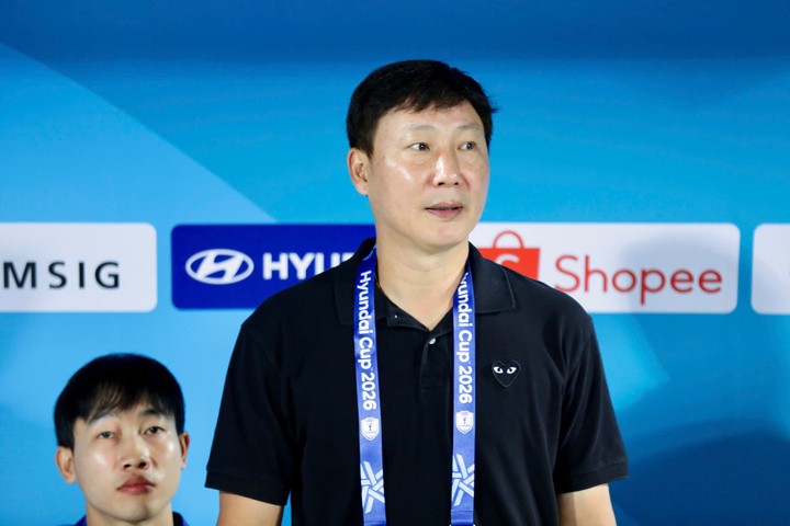 HLV Kim Sang-sik hài lòng với phong độ của học trò.