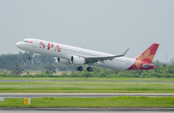 Ngày 25/7, Sun PhuQuoc Airways (SPA) khai thác đồng thời 2 đường bay Hải Phòng - TP.HCM và Hải Phòng - Phú Quốc.