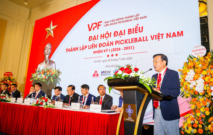 Ông Lê Văn Thành, Chủ tịch Liên đoàn pickleball Việt Nam, phát biểu tại Đại hội.