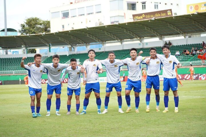 Huế giành quyền vào chơi trận chung kết.