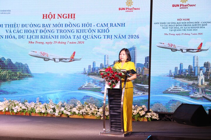 Bà Thái Thị Lệ Hằng - Giám đốc Sở Văn hóa Thể thao và Du lịch tỉnh Khánh Hòa phát biểu tại buổi công bố.
