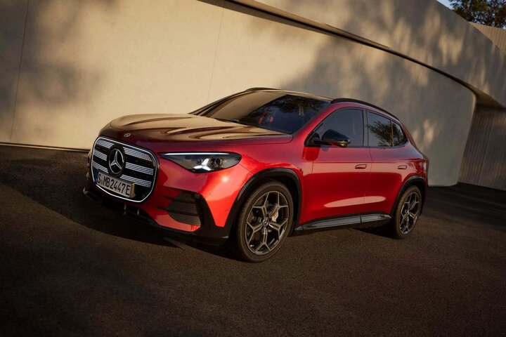 Tin xe 31/7: VinFast tung ưu đãi lớn tại Indonesia, GLA có bản EV sạc 320 kW - 3