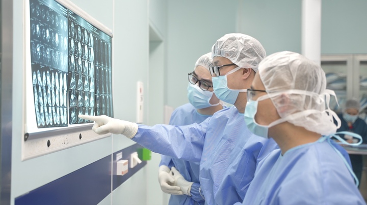 Hệ thống Y tế Vinmec là thương hiệu bệnh viện tư nhân được nhận biết nhiều nhất tại Việt Nam, đồng thời dẫn đầu về mức độ hài lòng đối với dịch vụ chăm sóc sau điều trị. (Ảnh: Vinmec)