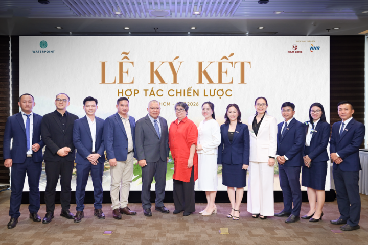 Đại diện Nam Long, Talent Kids Academy và Nguyễn Khuyến tại lễ ký kết hợp tác.