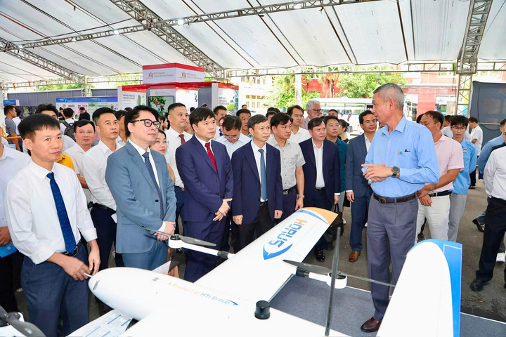 Các doanh nghiệp giới thiệu nhiều sản phẩm, giải pháp công nghệ mới tại Techfest Hải Phòng 2026. (Ảnh: Bộ KH&CN)