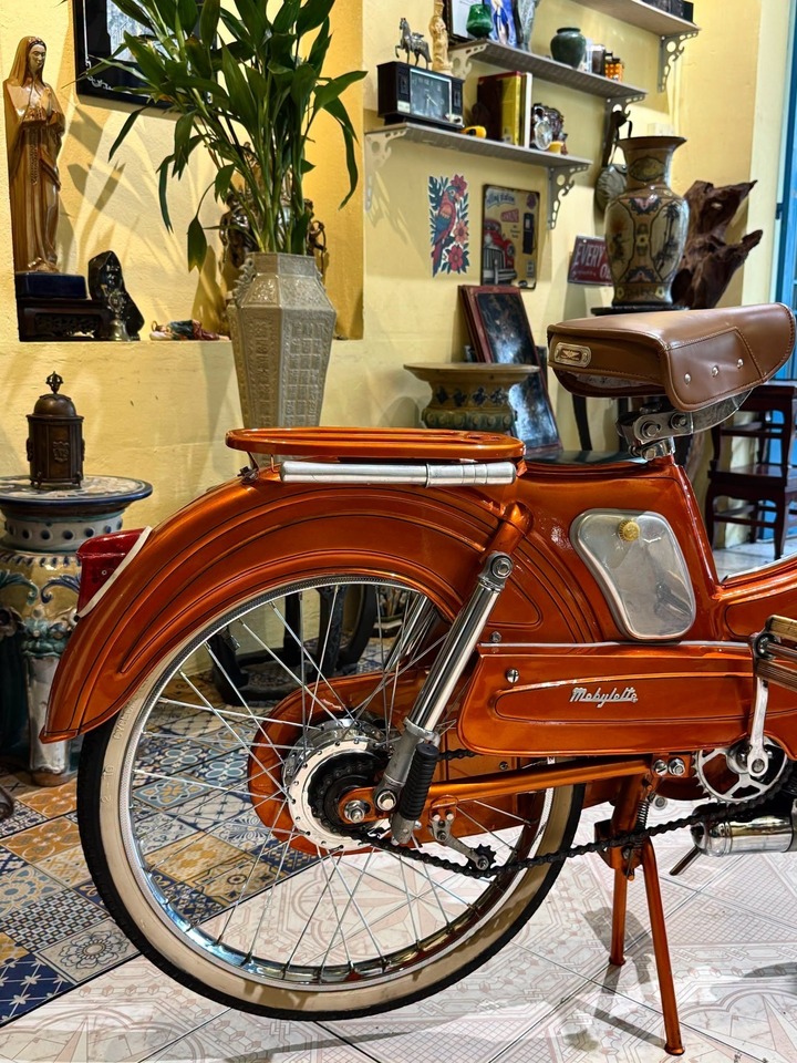 Xe đạp máy Pháp hơn 60 năm tuổi có giá đắt ngang xe ga Vespa - 4