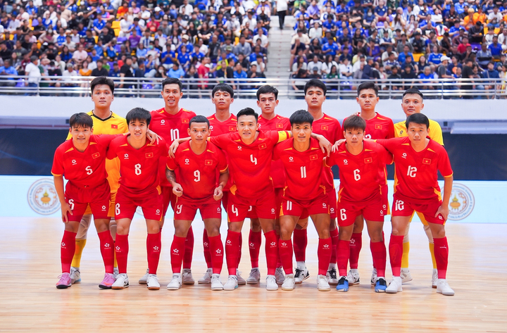 Đội tuyển futsal Việt Nam lội ngược dòng, hoà chủ nhà Thái Lan với tỷ số 3-3. (Ảnh: VFF)